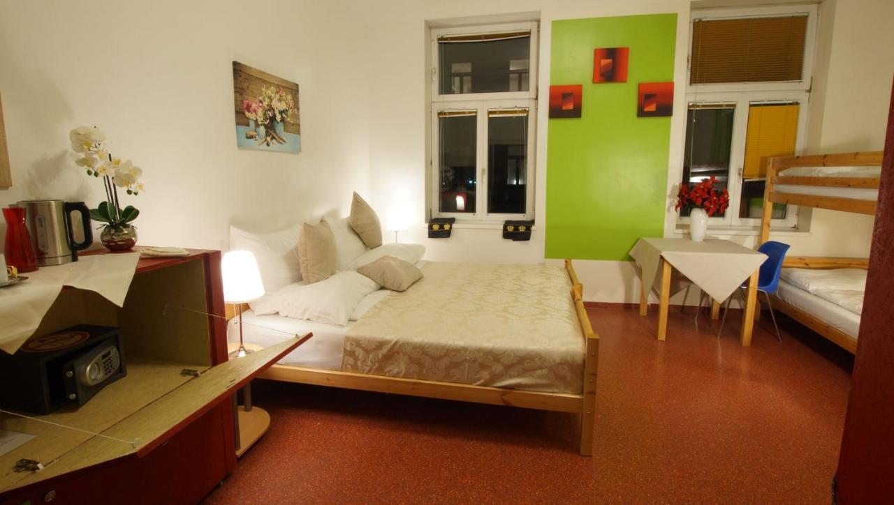 Westend City Hostel Bécs Kültér fotó